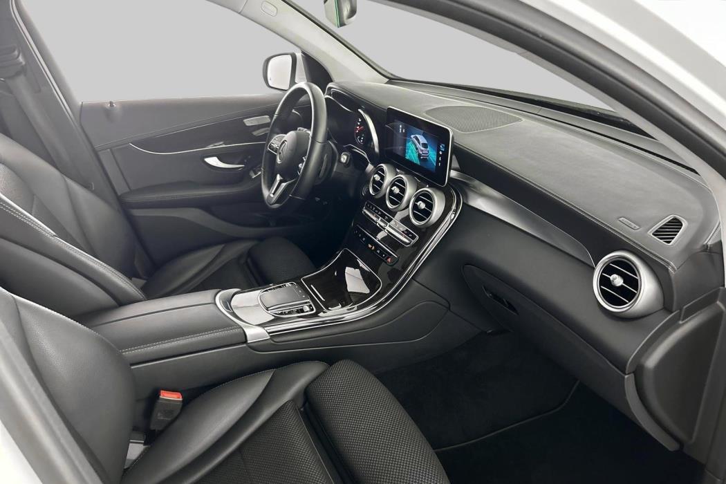 MERCEDES-BENZ GLC 2022