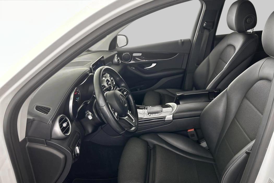 MERCEDES-BENZ GLC 2022