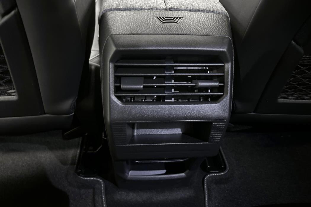 PEUGEOT E-3008 2026