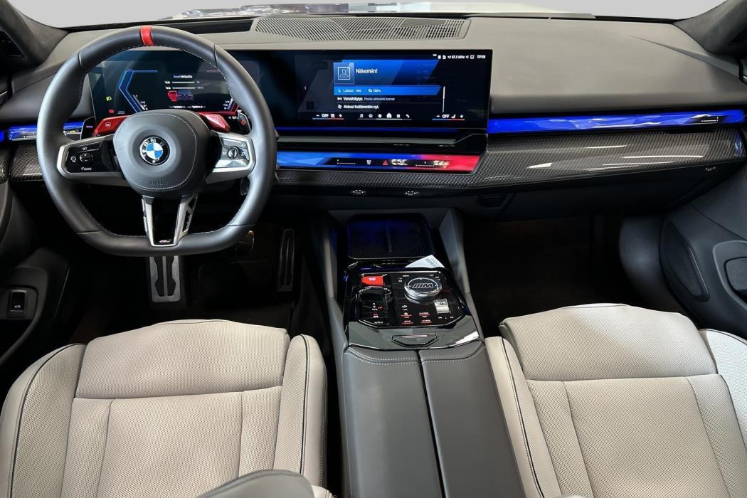 BMW M5 2025