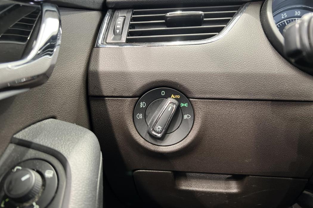 SKODA Octavia 2015