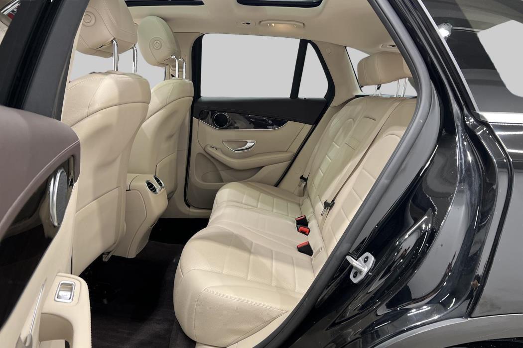 MERCEDES-BENZ GLC 2022