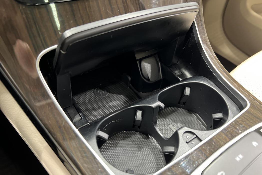 MERCEDES-BENZ GLC 2022