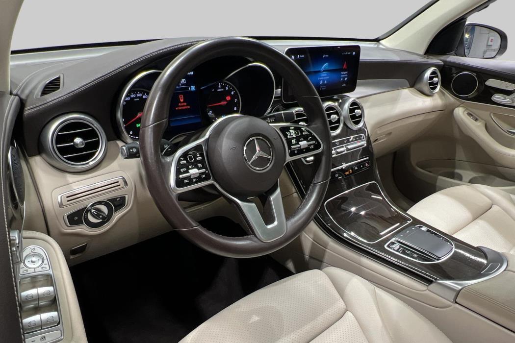MERCEDES-BENZ GLC 2022