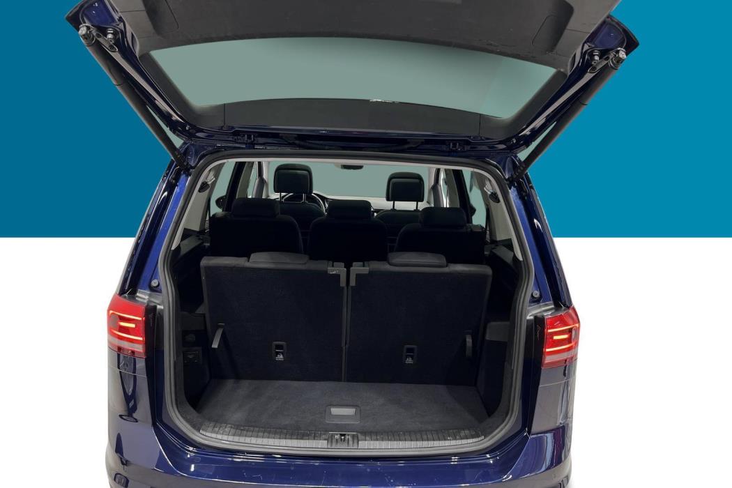 VOLKSWAGEN Touran 2022