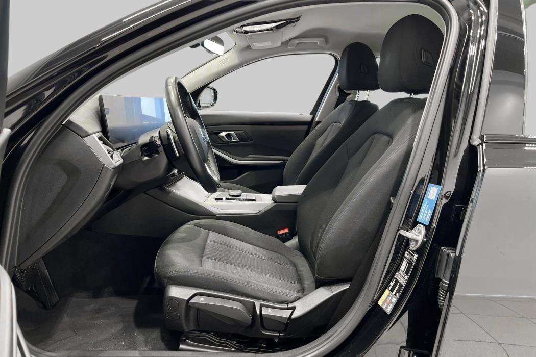 BMW 3-SARJA 2023