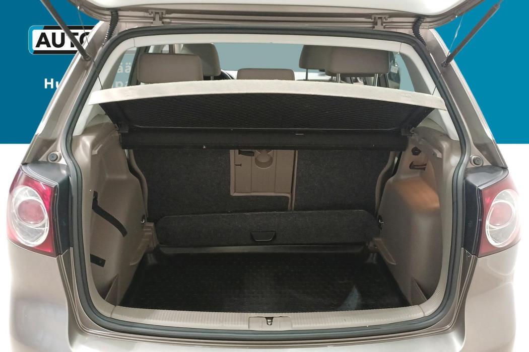 VOLKSWAGEN Golf Plus 2010