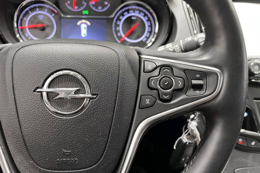 OPEL Insignia 2015
