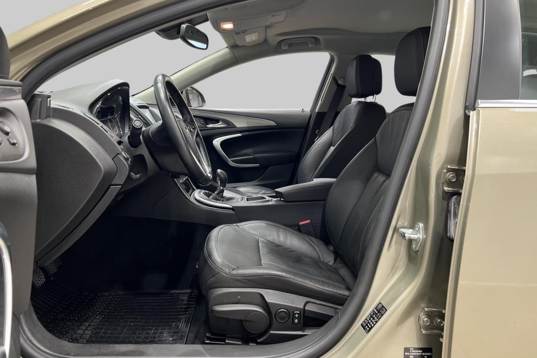 OPEL Insignia 2015