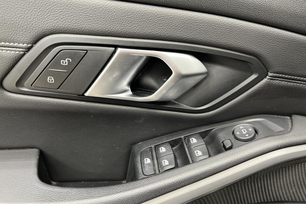BMW 3-SARJA 2021
