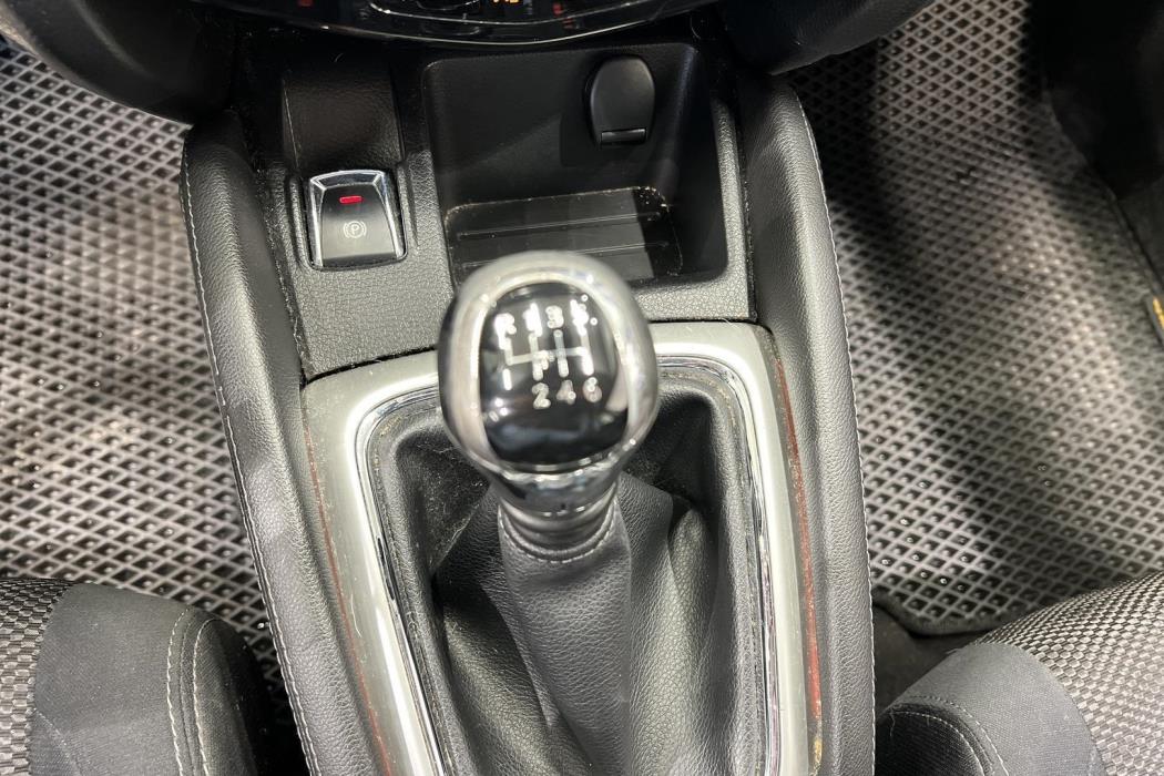 NISSAN Qashqai 2014