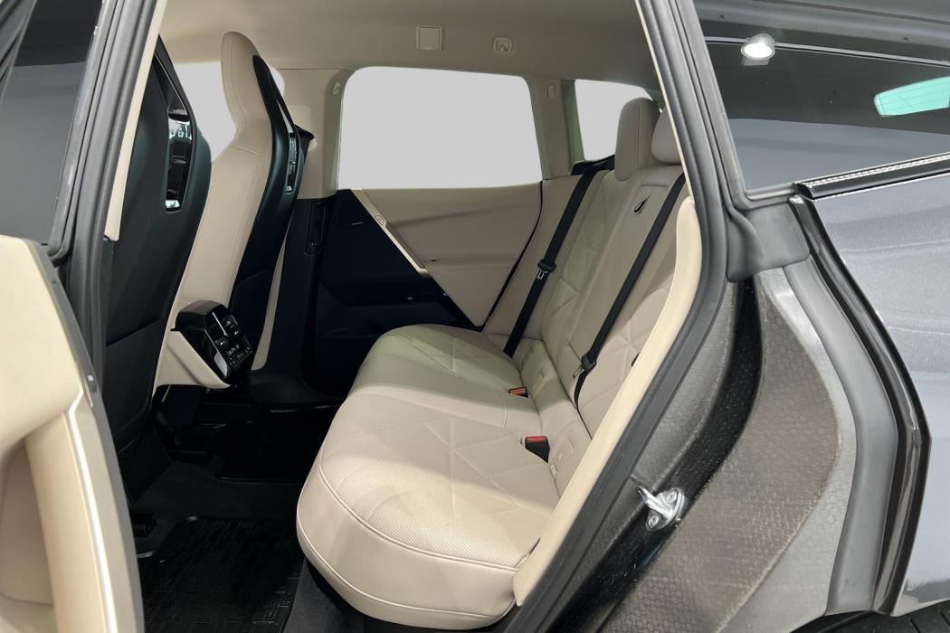 BMW IX 2023