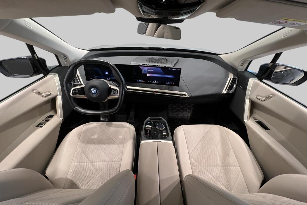 BMW IX 2023
