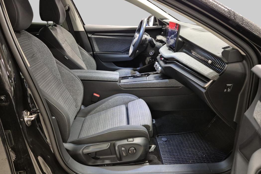 SKODA Superb 2024