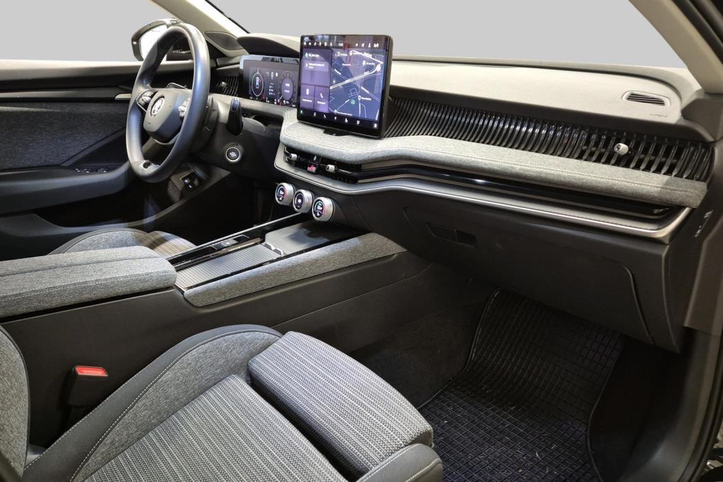 SKODA Superb 2024