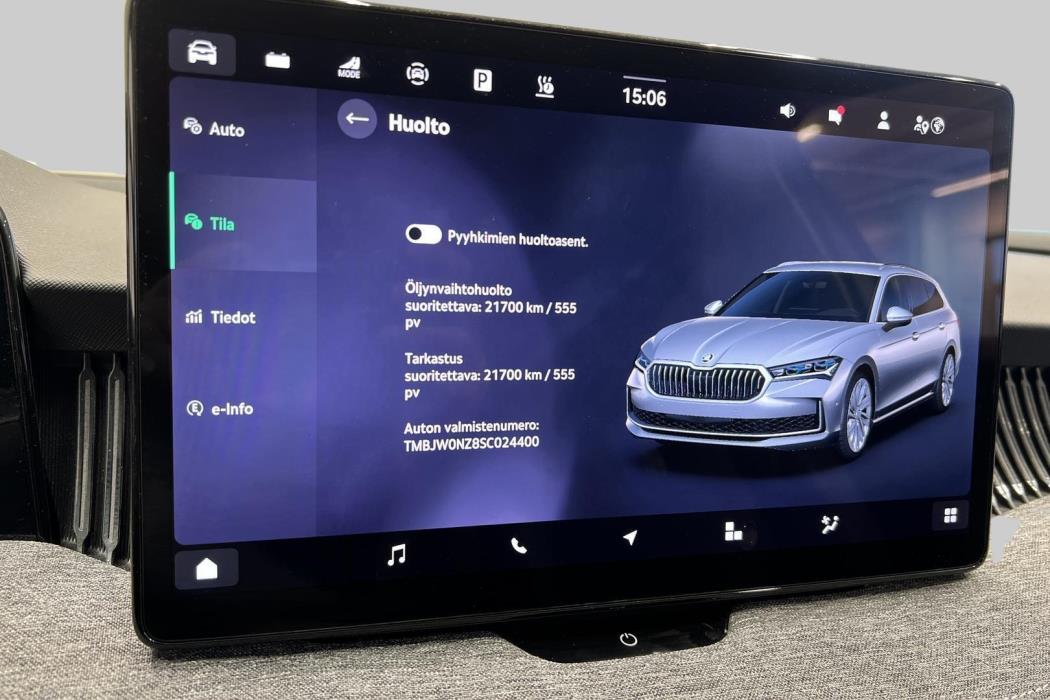 SKODA Superb 2025