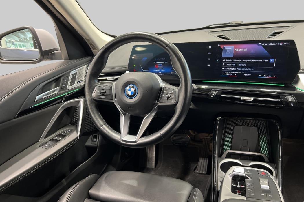 BMW iX1 2024