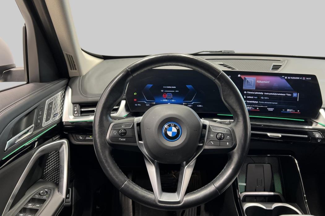 BMW iX1 2024