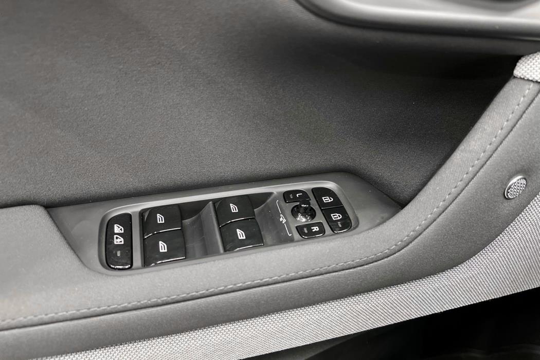 POLESTAR 2 2023
