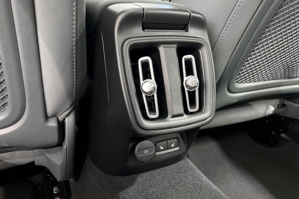 POLESTAR 2 2023