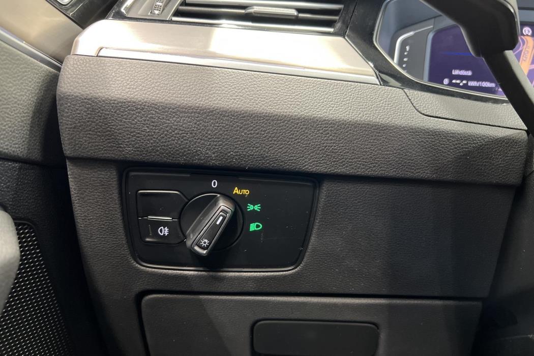VOLKSWAGEN PASSAT 2020