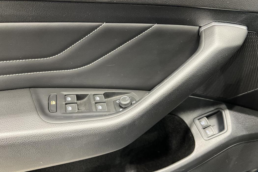 VOLKSWAGEN PASSAT 2020