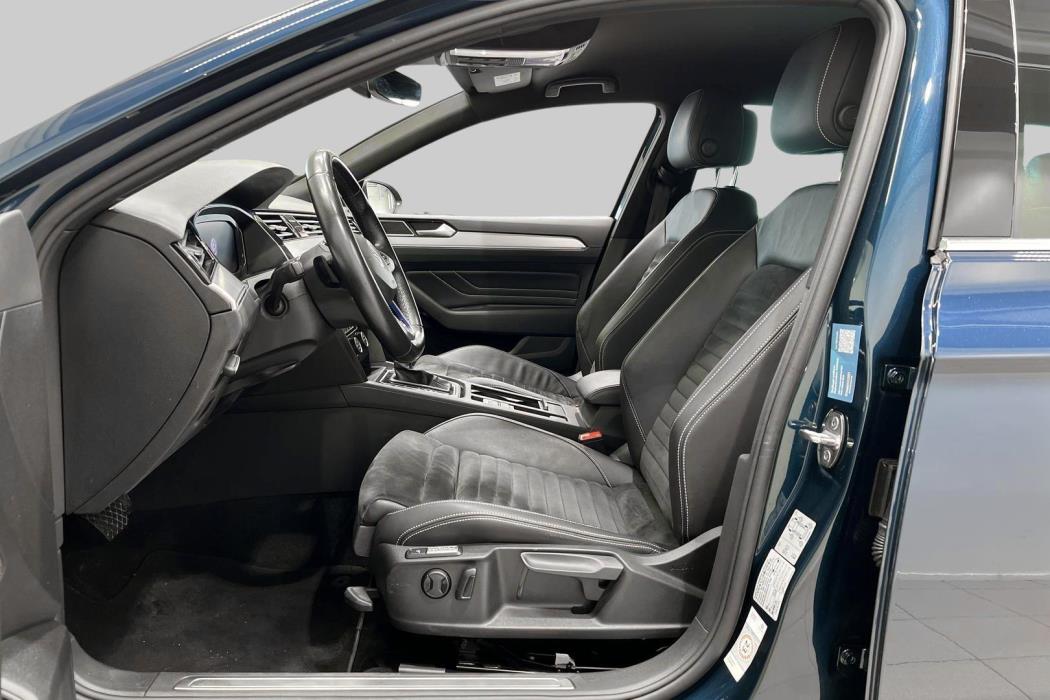 VOLKSWAGEN PASSAT 2020