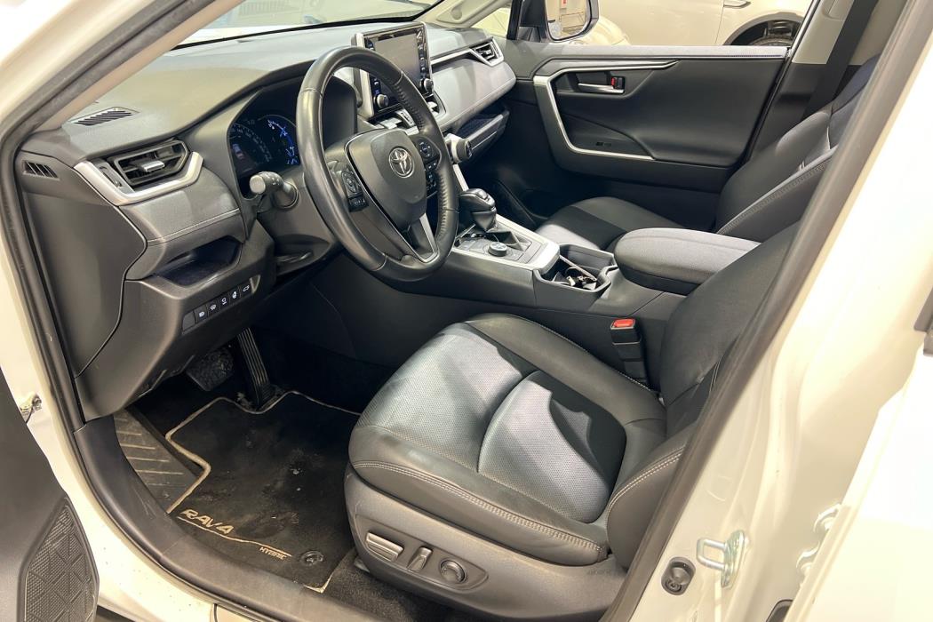 TOYOTA RAV4 2020