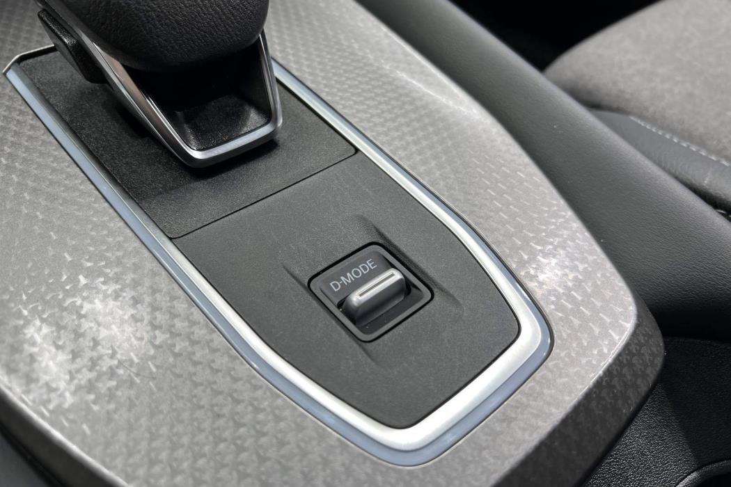 NISSAN Qashqai 2025