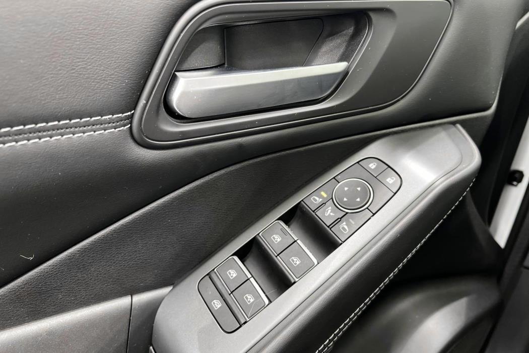 NISSAN Qashqai 2025