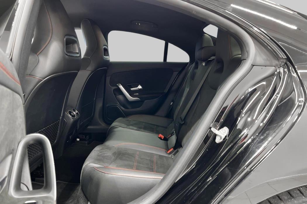 MERCEDES-BENZ CLA 2021