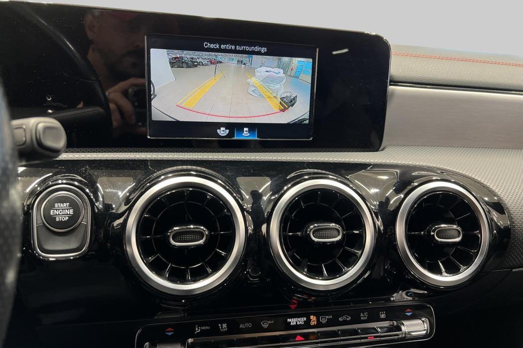 MERCEDES-BENZ CLA 2021