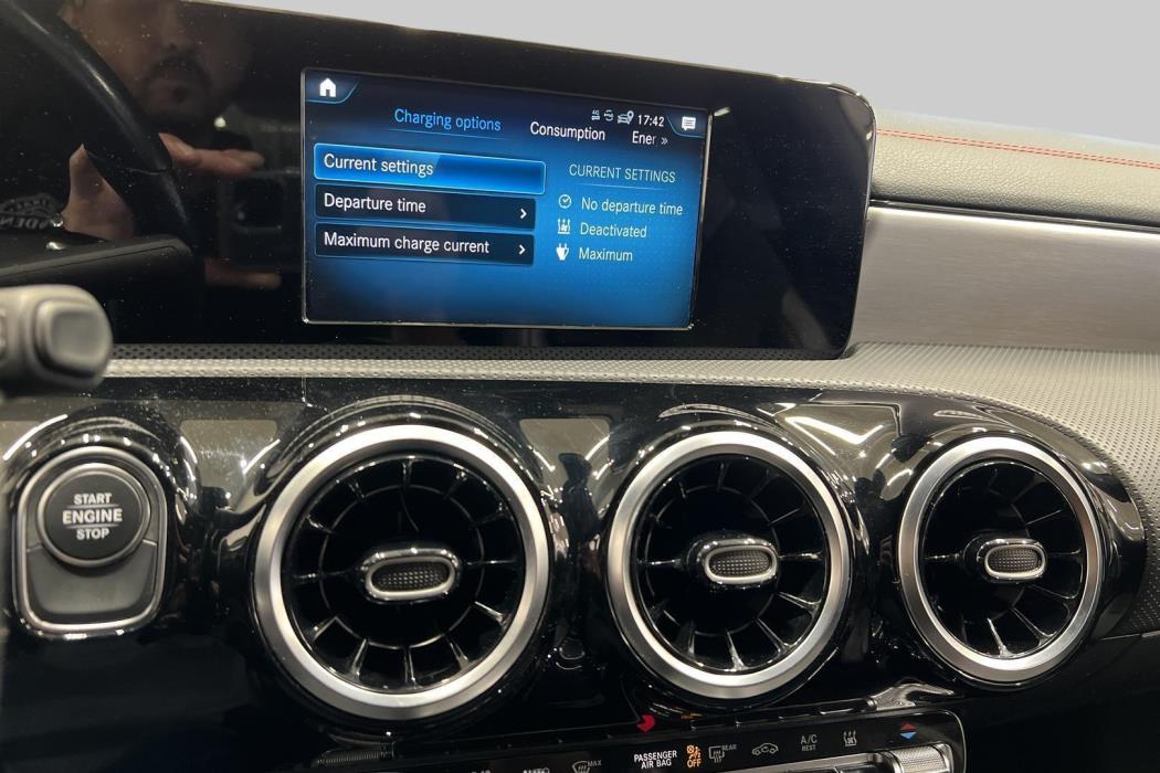 MERCEDES-BENZ CLA 2021