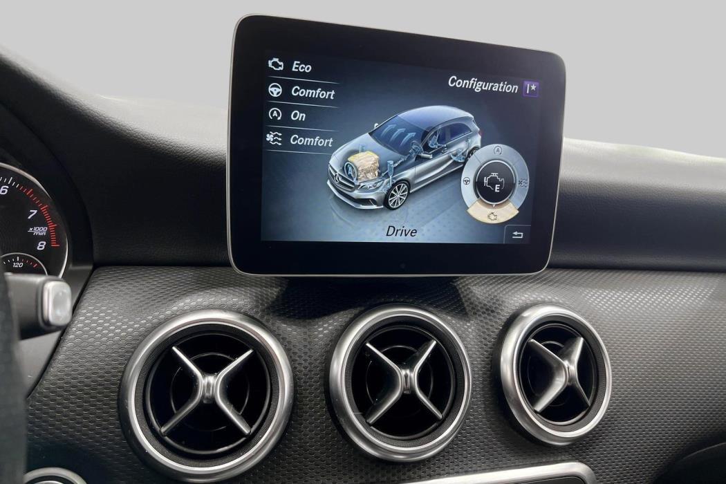 MERCEDES-BENZ A 2018