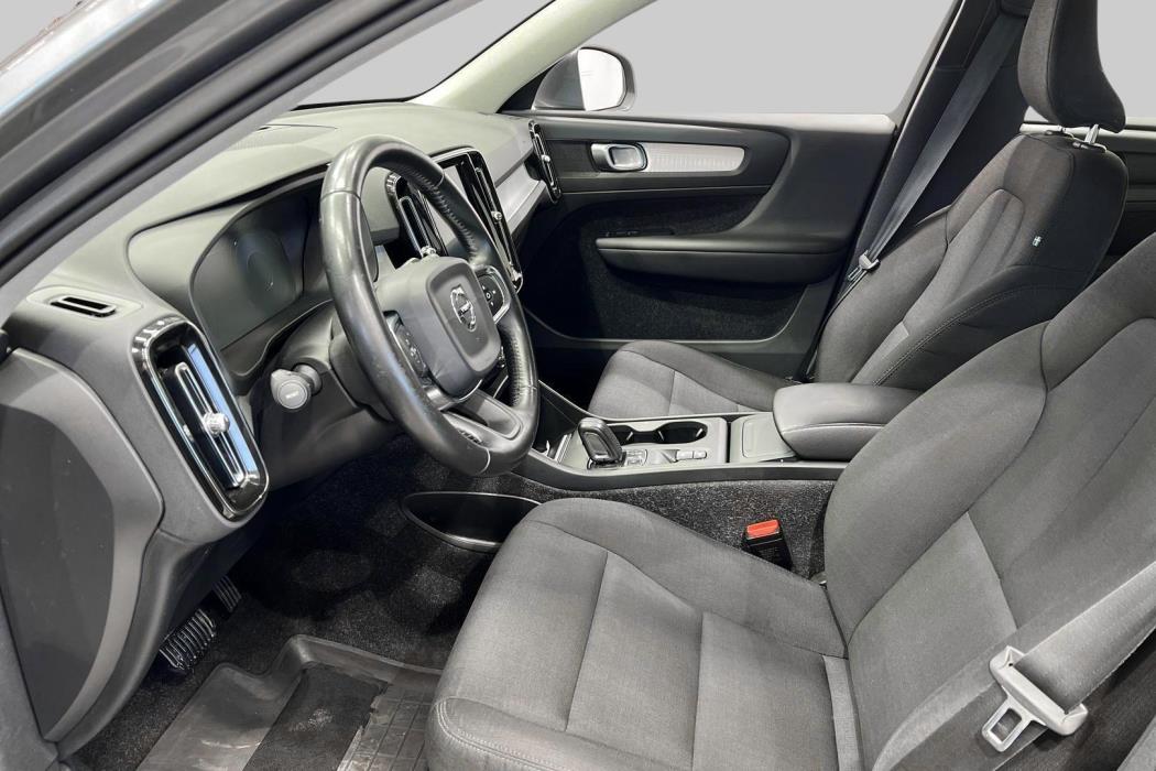 VOLVO XC40 2019