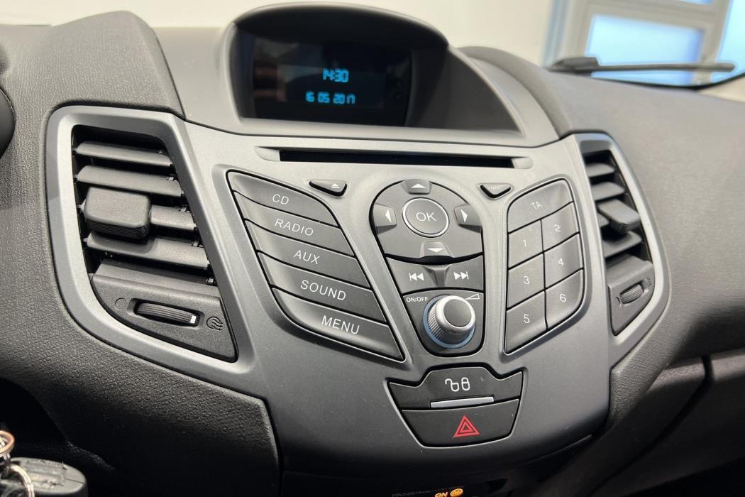 FORD Fiesta 2016