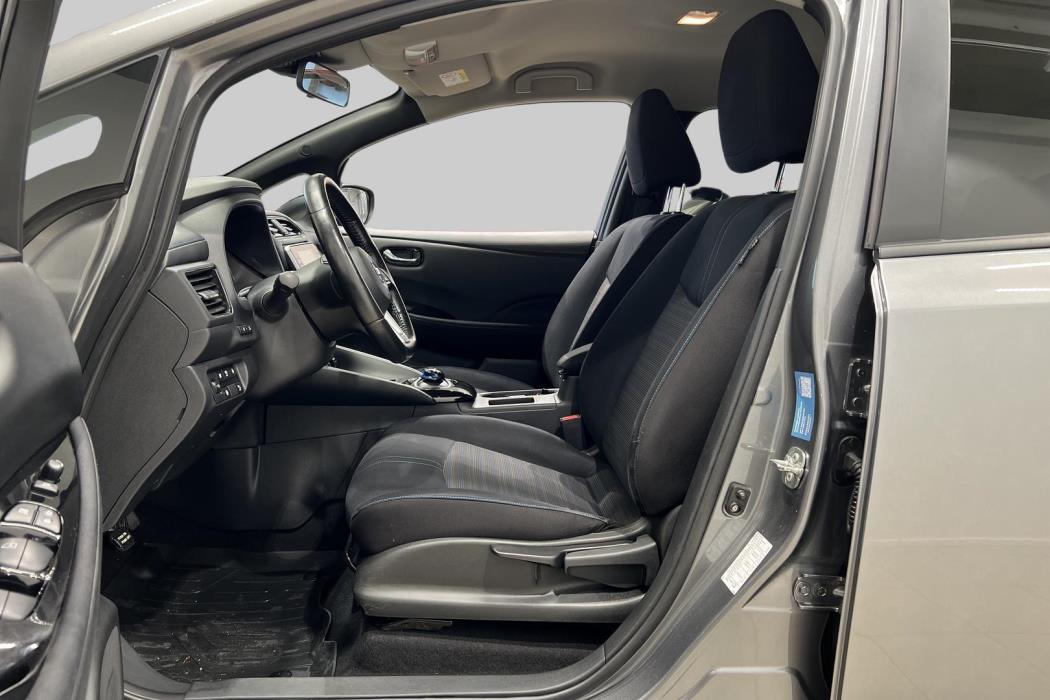 NISSAN Leaf 2020