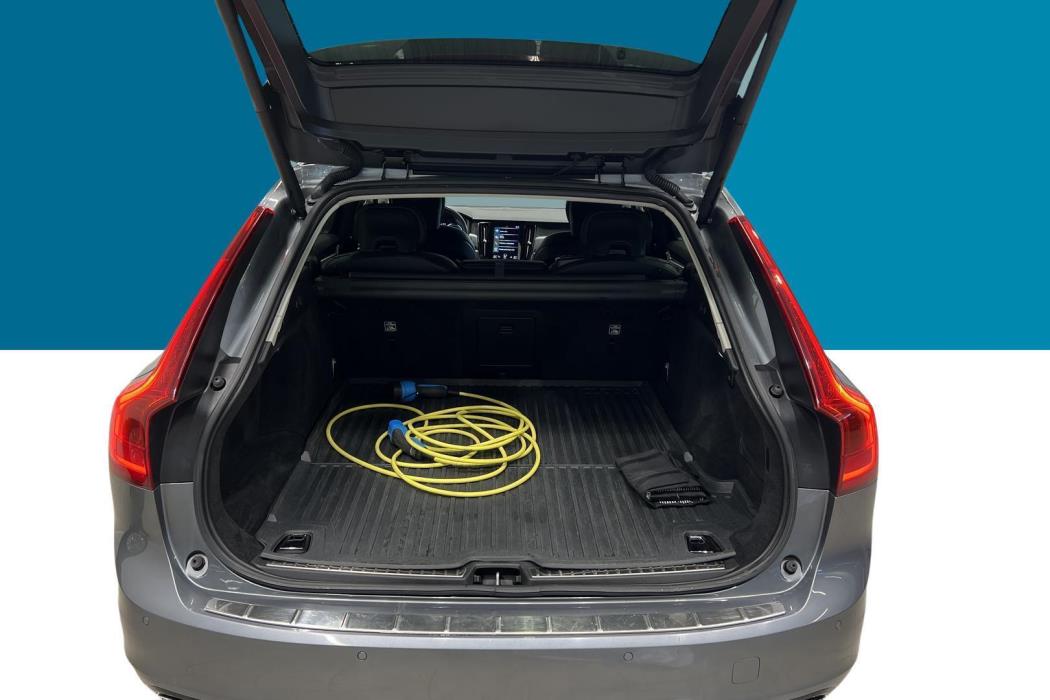 VOLVO V90 2020