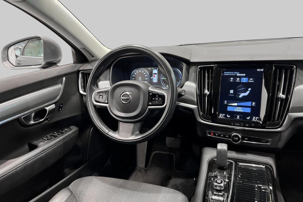 VOLVO V90 2020