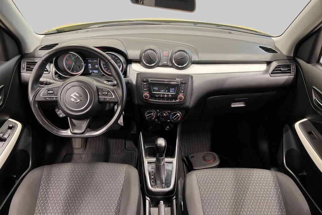 SUZUKI Swift 2021