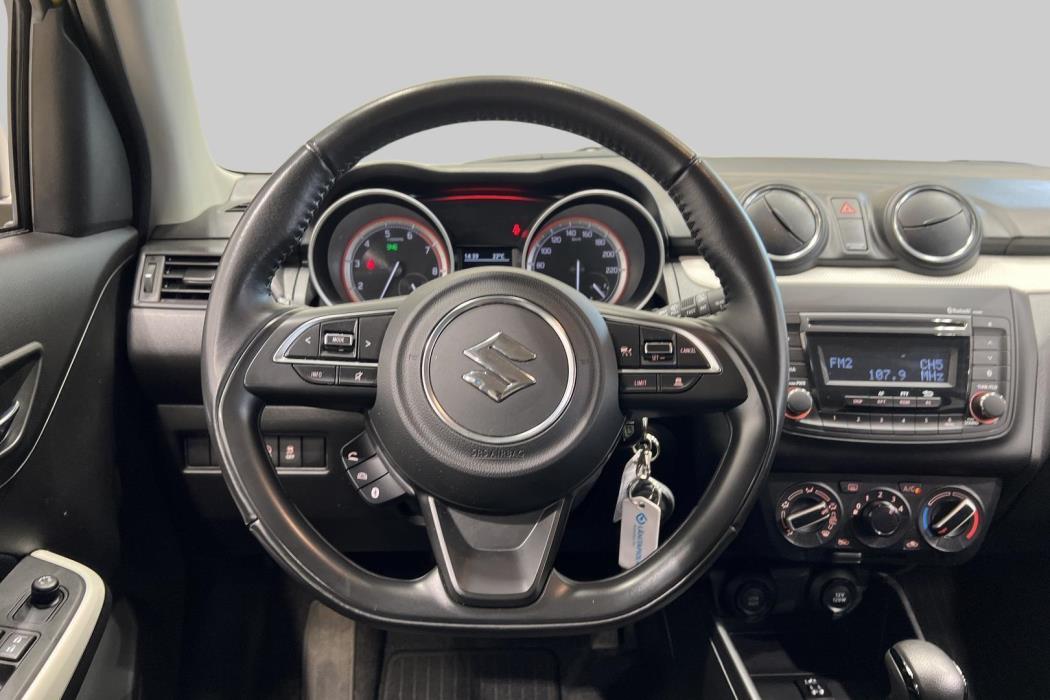 SUZUKI Swift 2021