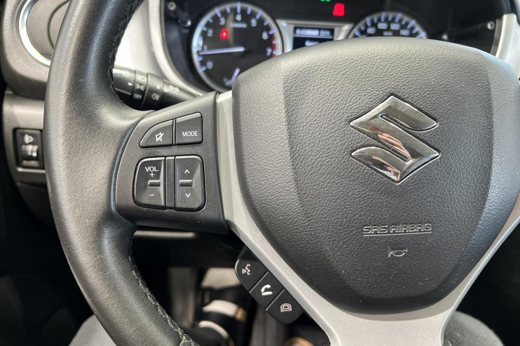 SUZUKI Vitara 2015