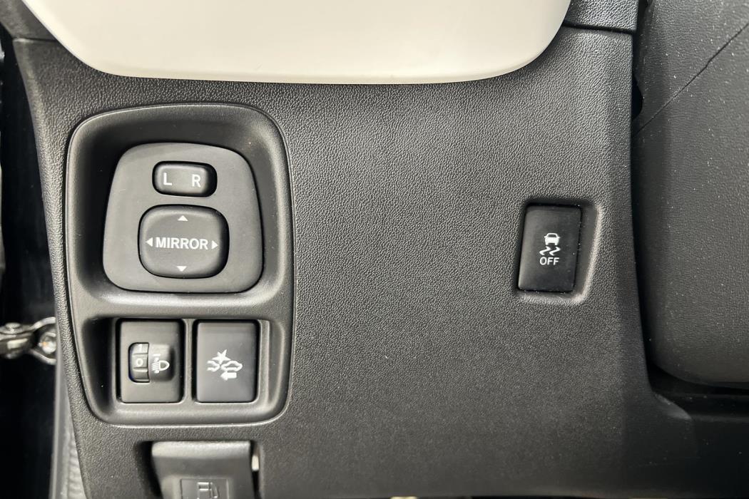 PEUGEOT 108 2016