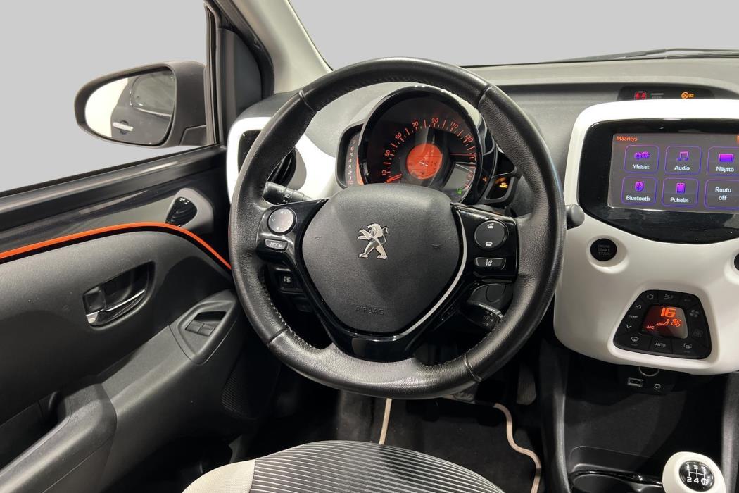 PEUGEOT 108 2016