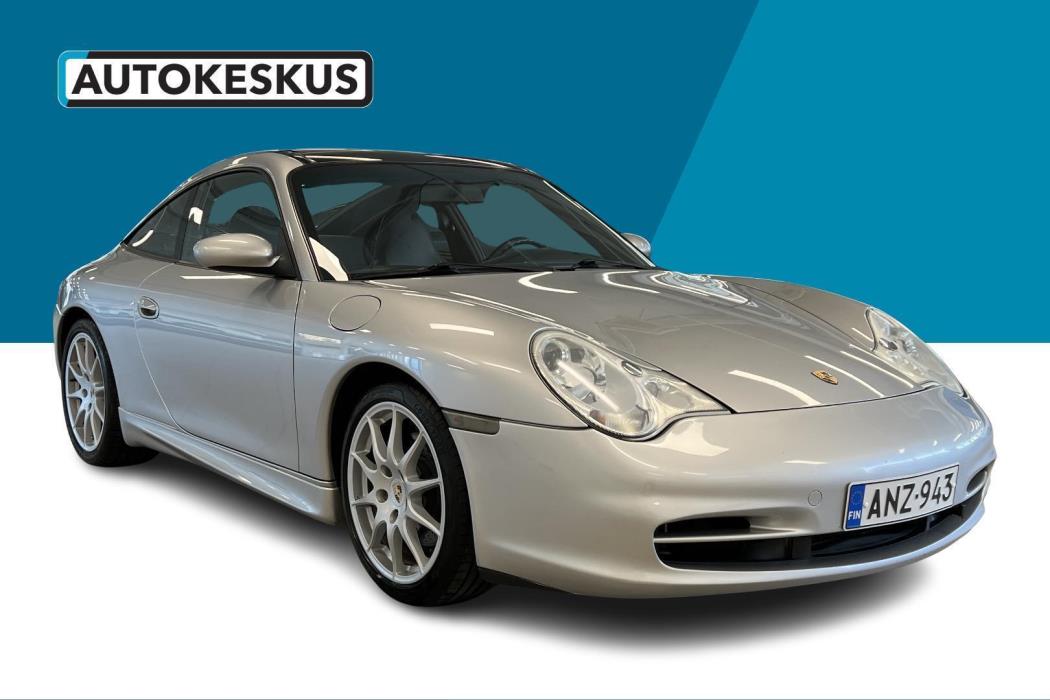 PORSCHE 911 2004