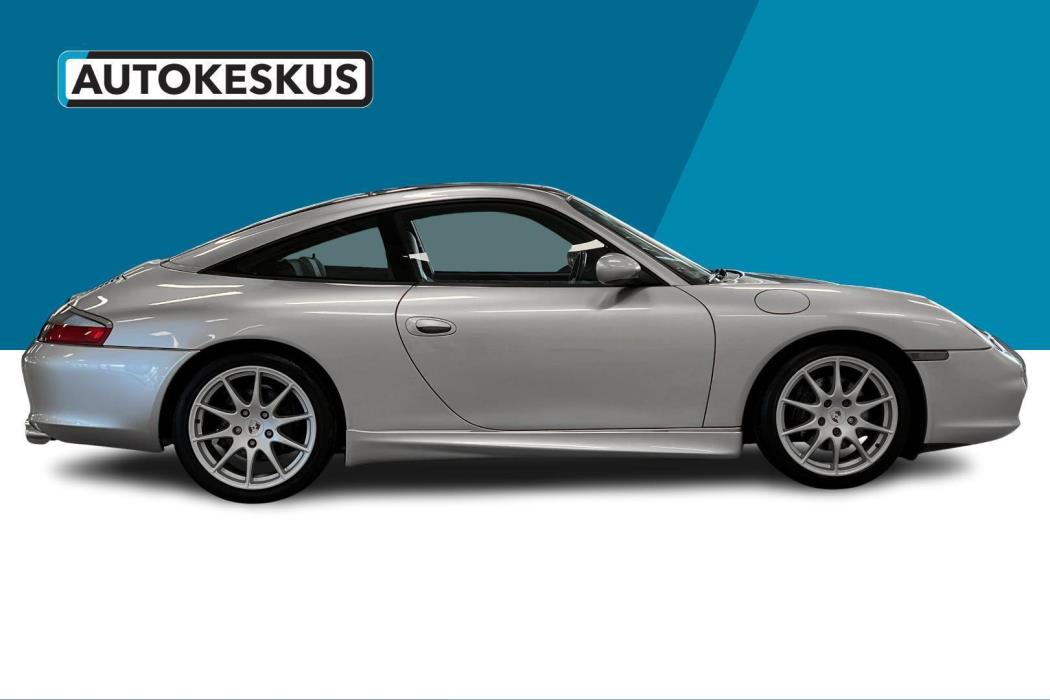 PORSCHE 911 2004