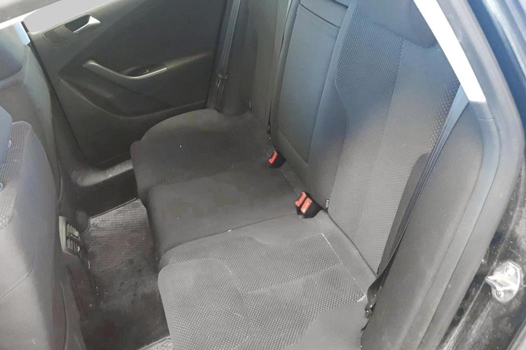 VOLKSWAGEN Passat 2009