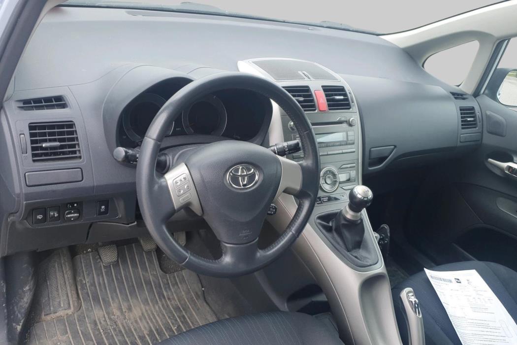 TOYOTA Auris 2008