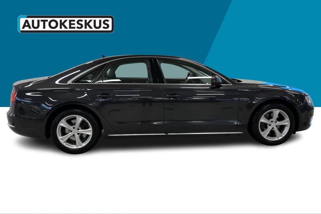 AUDI A8 2011
