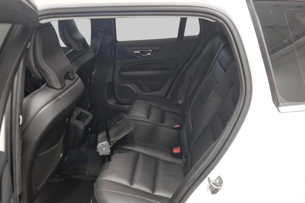 VOLVO V60 2019